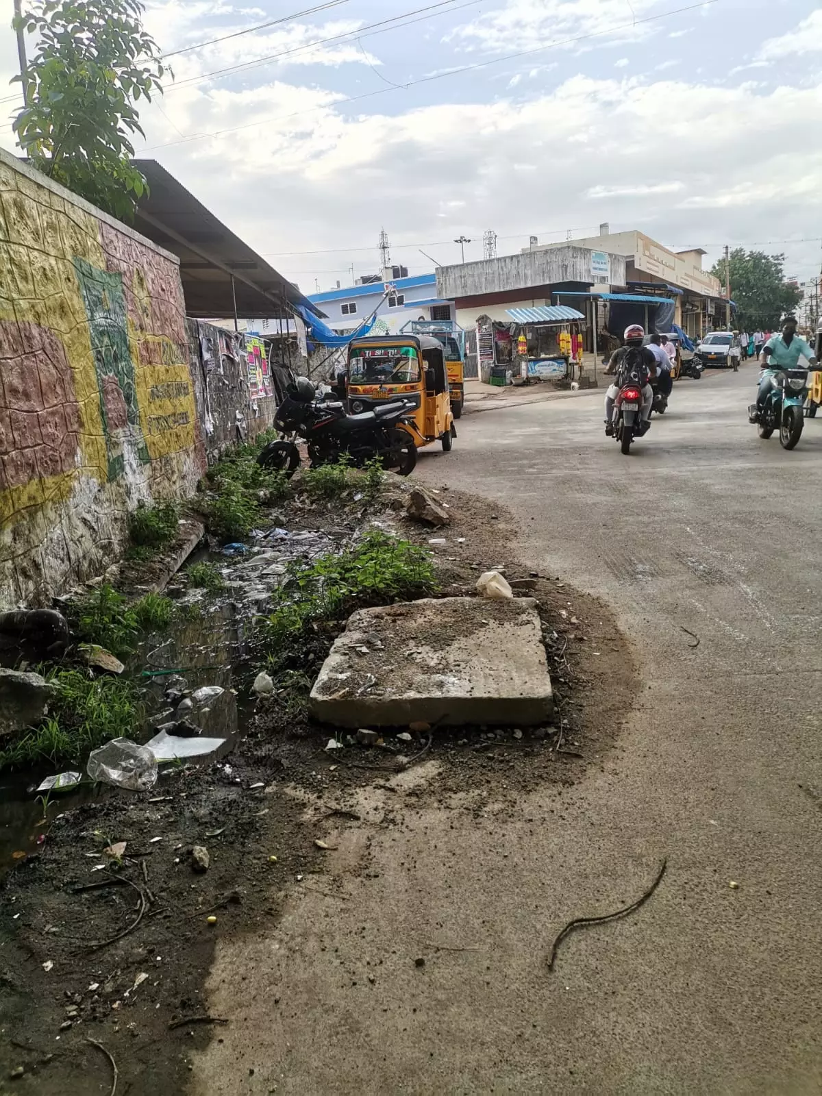 பொதுமக்கள் அவதி