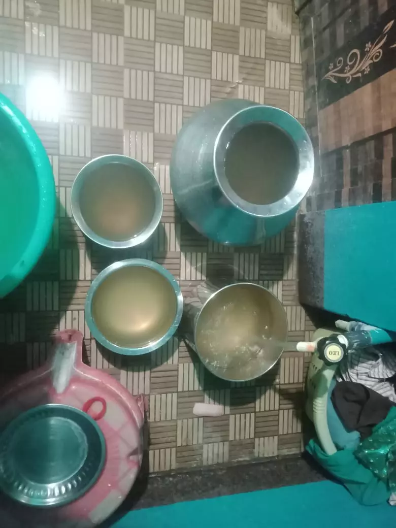 சுத்தமான குடிநீர்  வேண்டும் சுத்தமான குடிநீர்  வேண்டும்