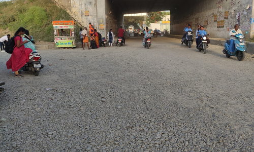 கிடப்பில் போடப்பட்ட சாலை பணி கிடப்பில் போடப்பட்ட சாலை பணி