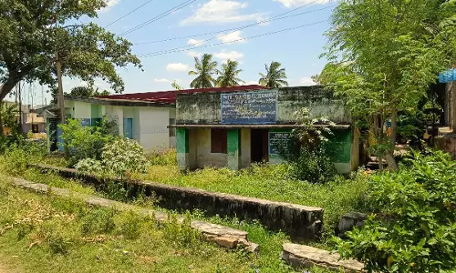 காட்சிப்பொருளான கட்டிடங்கள்