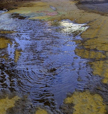 வீணாகும் குடிநீா் வீணாகும் குடிநீா்