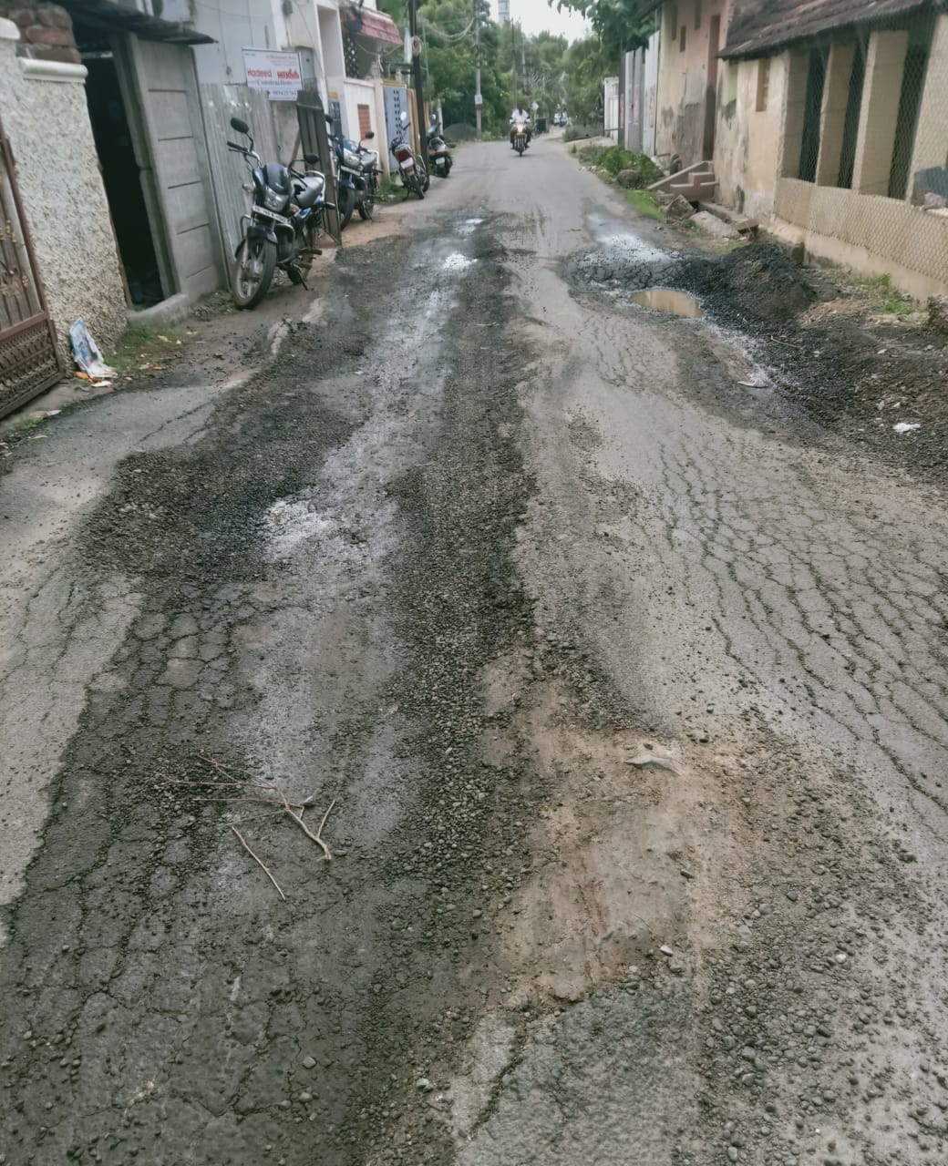 சாலை சீரமைக்கப்படுமா?