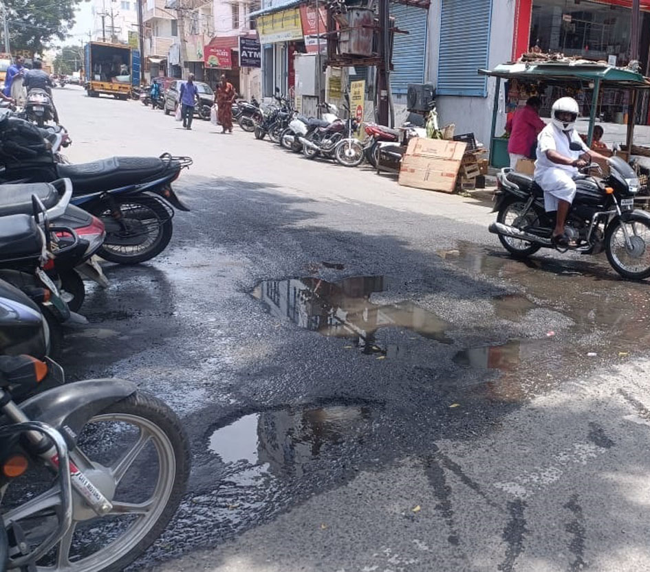 குழாய் உடைந்து வீணாகும் குடிநீர்