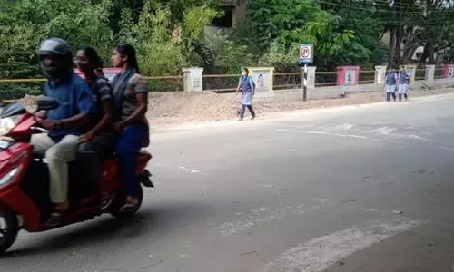 வேகத்தடை இருப்பது தெரியவில்லை