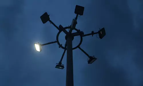 எரியாத மின் விளக்குகள்