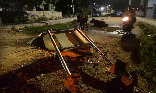 முடிக்கப்படாத சாலைப்பணி