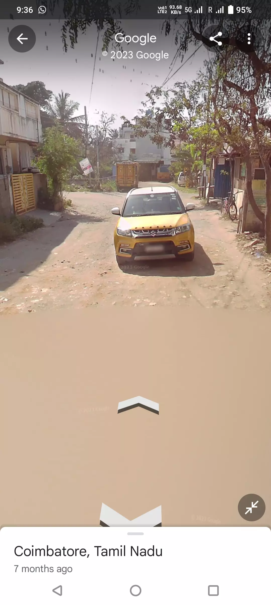 குண்டும், குழியுமான சாலை