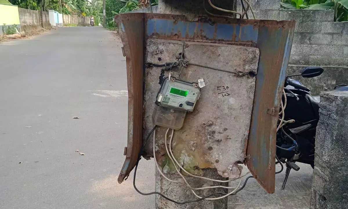 சுவிட்சு பெட்டி மாற்றப்படுமா?