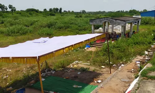 காரிய மண்டபத்தில் நிழற்கூரை வசதி காரிய மண்டபத்தில் நிழற்கூரை வசதி