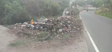 புகைமூட்டத்தால் அவதி புகைமூட்டத்தால் அவதி