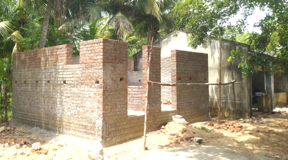 பாதியில் நிற்கும் பணி