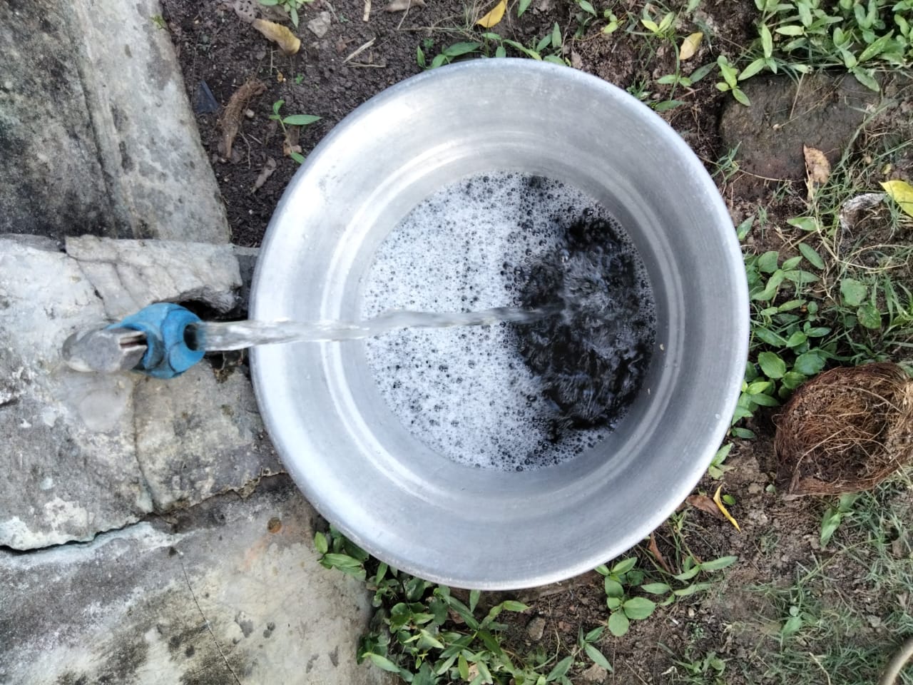 சுத்தமான குடிநீர் வேண்டும்