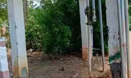 ஆபத்தான குடிநீர் தொட்டி