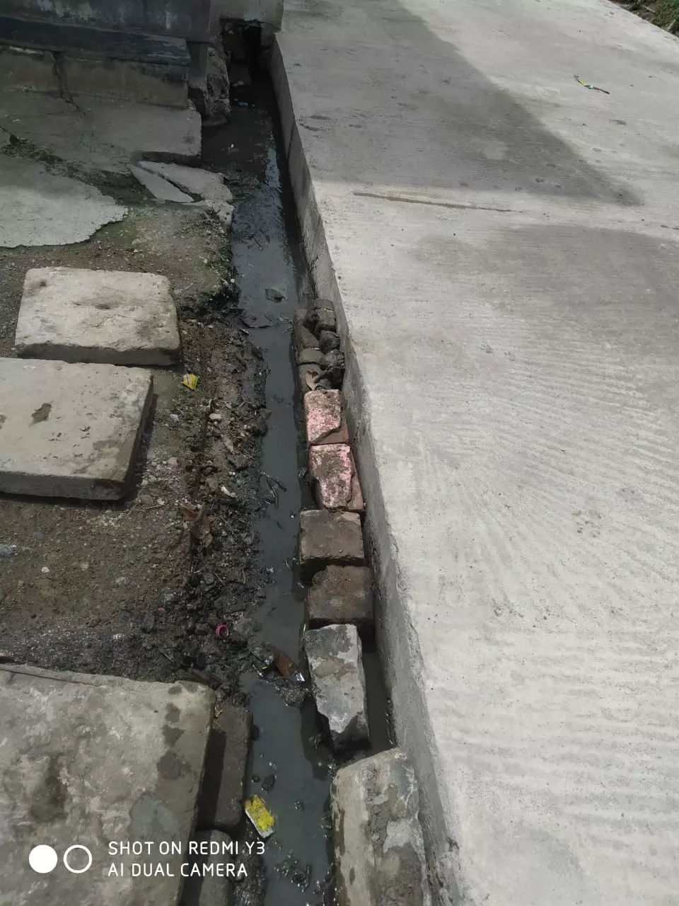 வாய்க்கால் பாலம் அமைக்கப்படுமா?