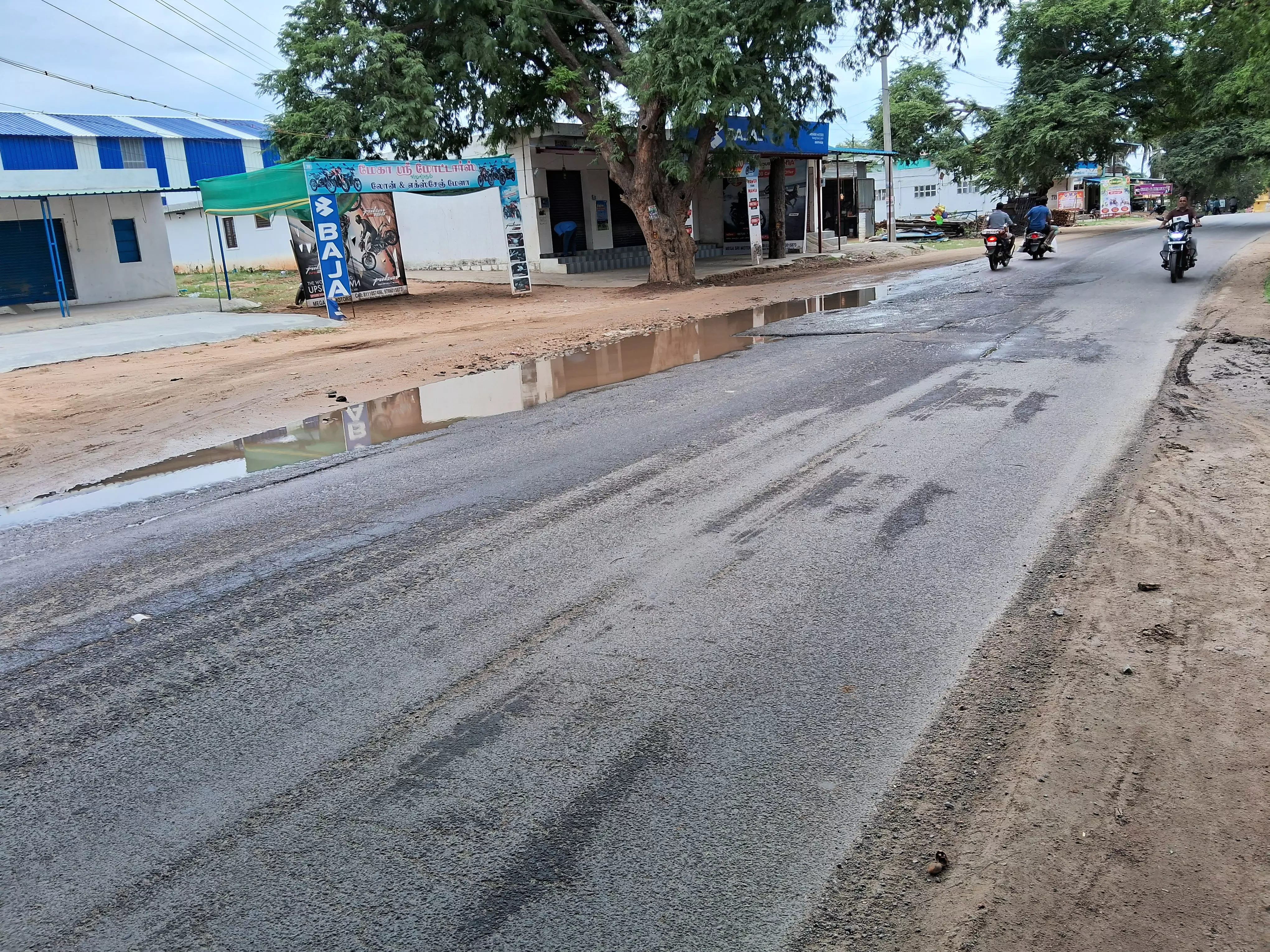 வீணாகும் குடிநீர்