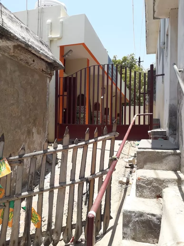 காட்சிப்பொருளான சுகாதார வளாகம்