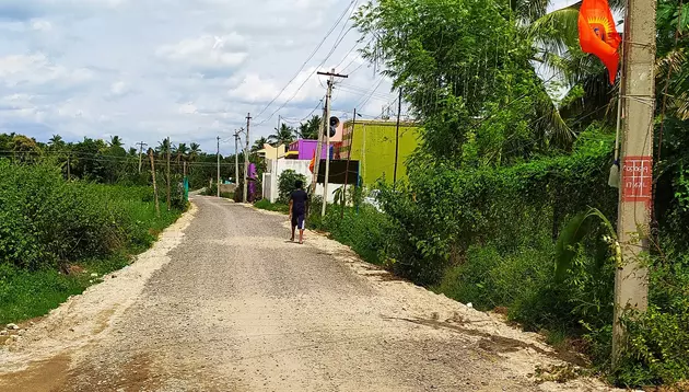 தார் சாலை போடுவது எப்போது? தார் சாலை போடுவது எப்போது?