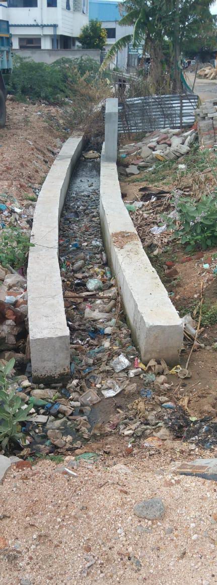 நிறைவு பெறாத வாய்க்கால் பணி