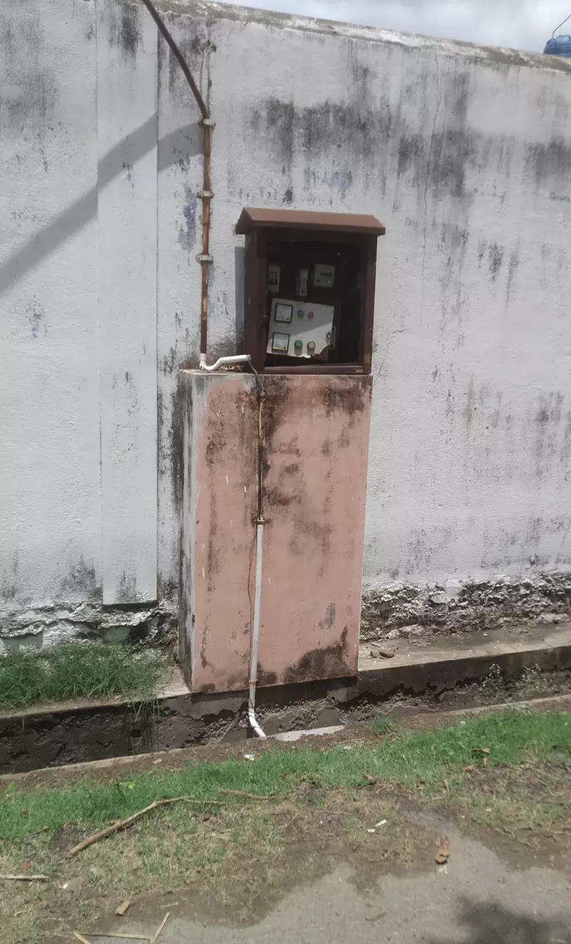 ஆபத்தான மின்சாரபெட்டி