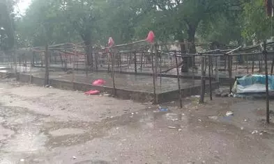 கட்டமைப்பு வசதிகள் இல்லை. கட்டமைப்பு வசதிகள் இல்லை.