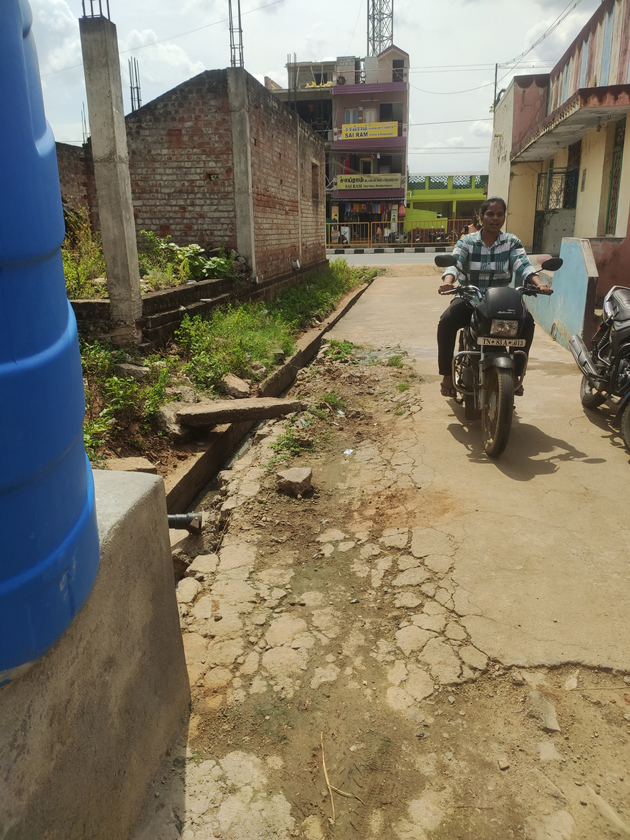 பழுதான சாலையை சீரமைப்பார்களா? பழுதான சாலையை சீரமைப்பார்களா?