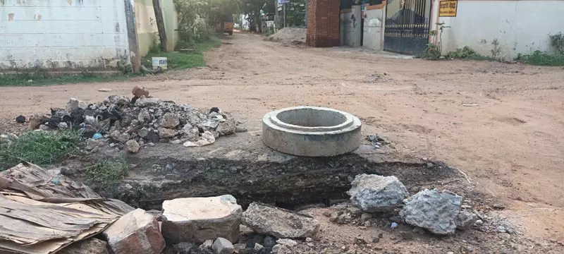 சிதிலமடைந்த பாலங்கள் சிதிலமடைந்த பாலங்கள்