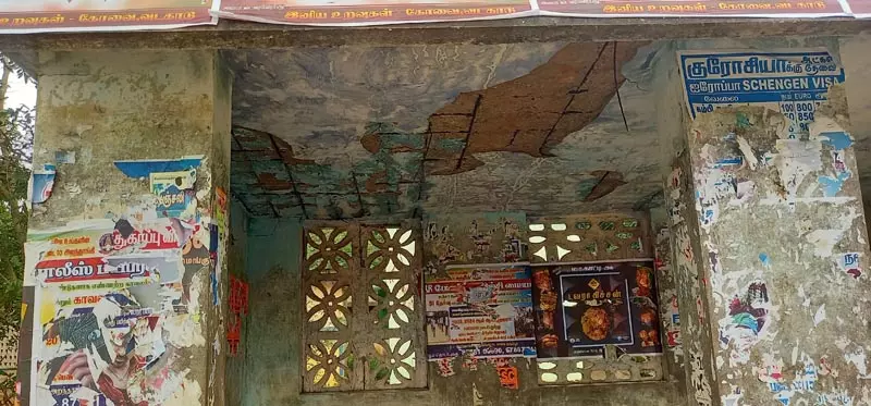 ஆபத்தான பயணிகள் நிழற்குடை