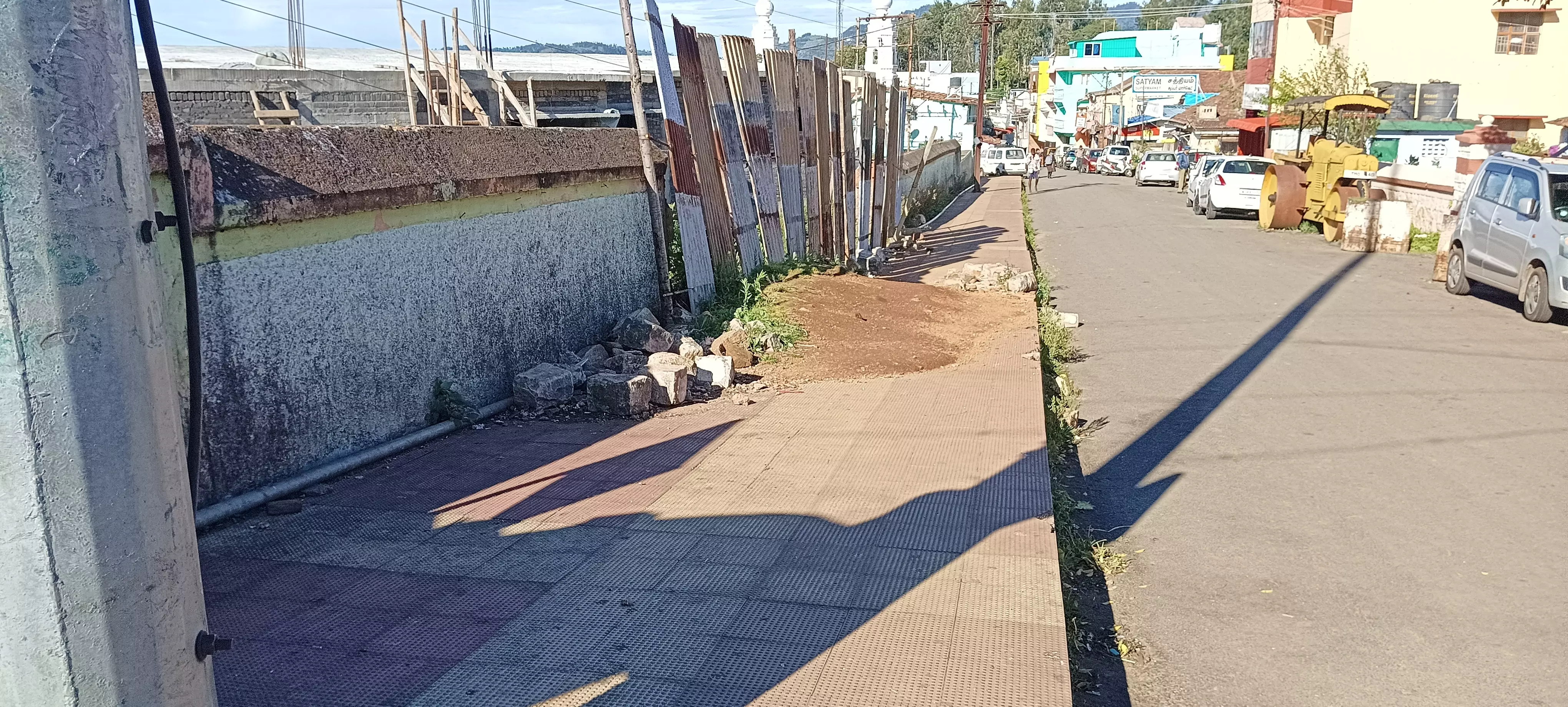 போக்குவரத்துக்கு இடையூறு