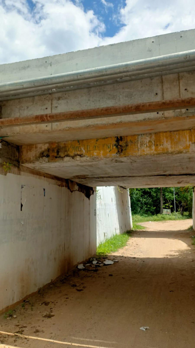 ரெயில்வே பாலம் சேதம் ரெயில்வே பாலம் சேதம்