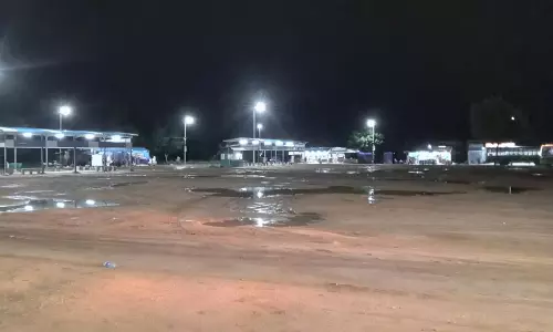 பயணிகள் அவதி பயணிகள் அவதி