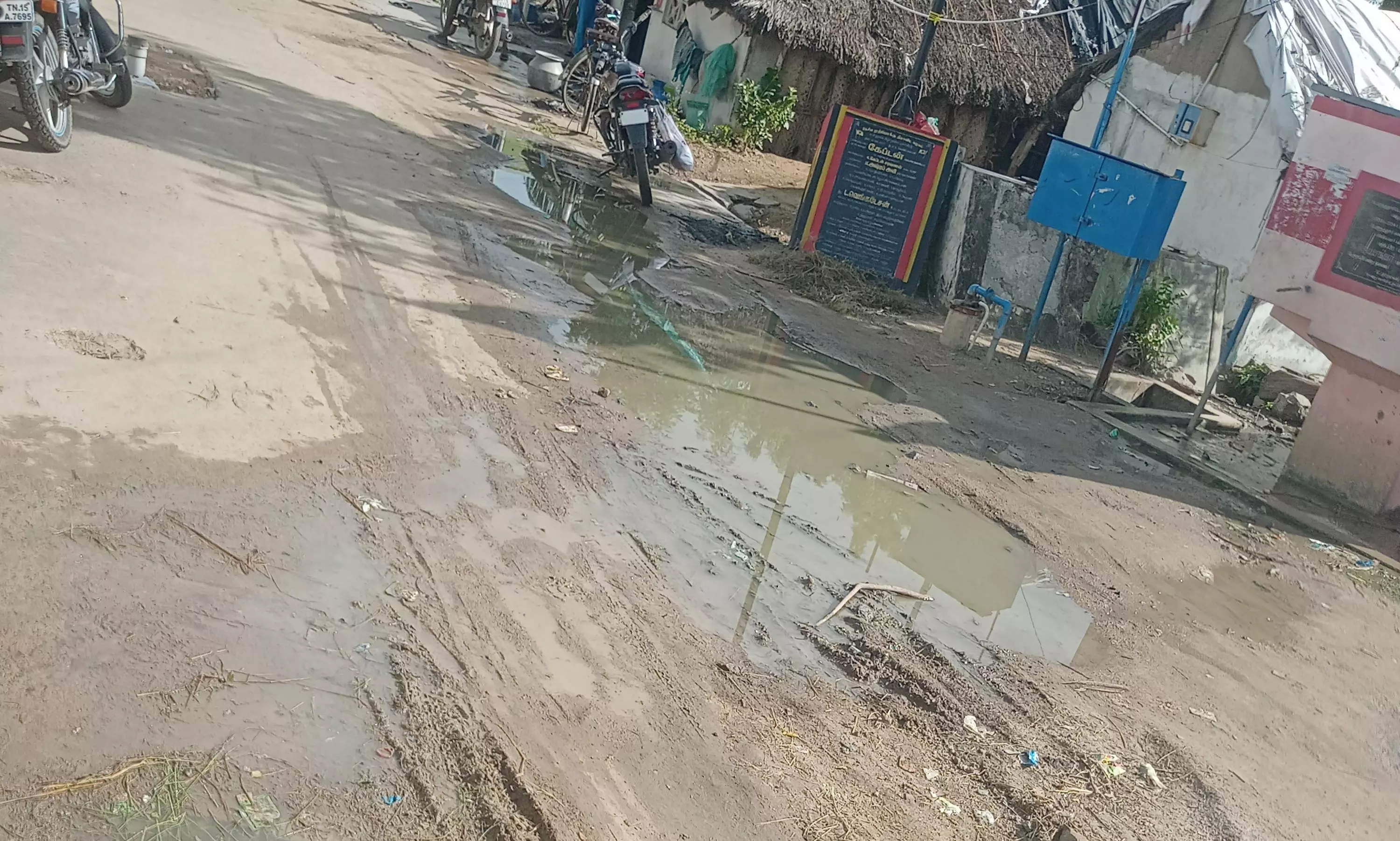 சாலை சீரமைக்கப்படுமா? சாலை சீரமைக்கப்படுமா?