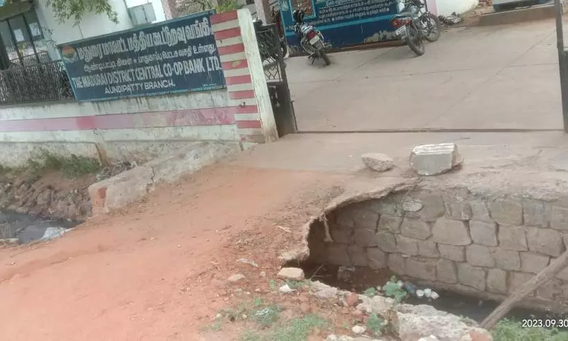 தரைப்பாலம் சீரமைக்கப்படுமா? தரைப்பாலம் சீரமைக்கப்படுமா?