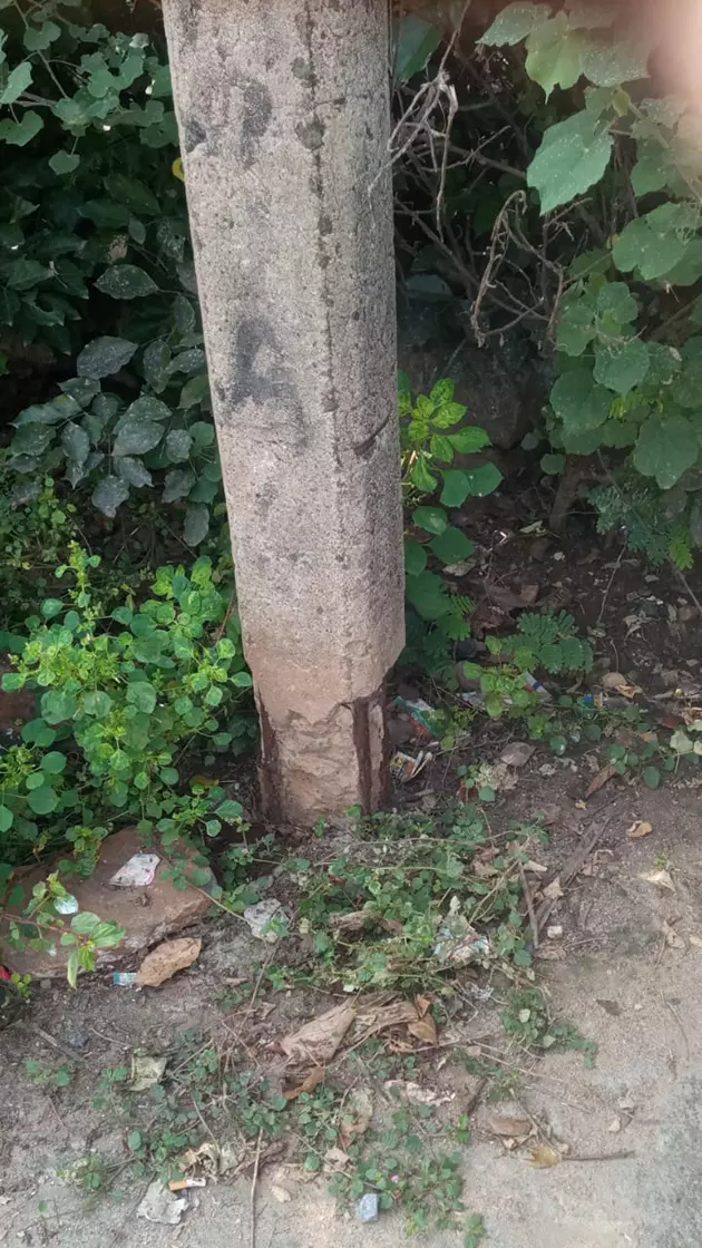 மின்கம்பம் சேதம் மின்கம்பம் சேதம்