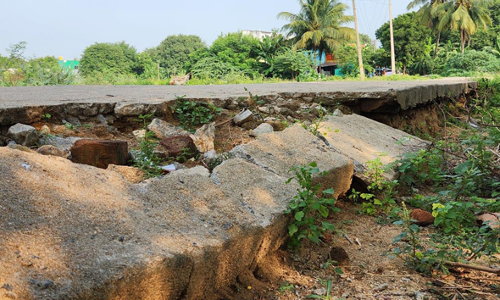 சிமெண்டு சாலை சேதம் சிமெண்டு சாலை சேதம்