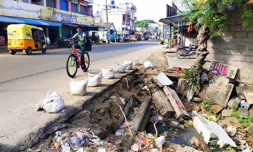 தடுப்புச் சுவர் அமைக்கப்படுமா? தடுப்புச் சுவர் அமைக்கப்படுமா?
