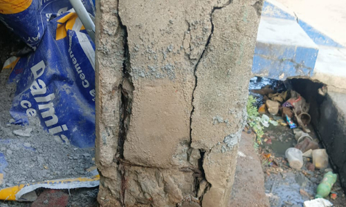 மின்கம்பம் சேதம் மின்கம்பம் சேதம்