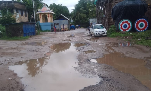 சாலை சீரமைக்கப்படுமா? சாலை சீரமைக்கப்படுமா?