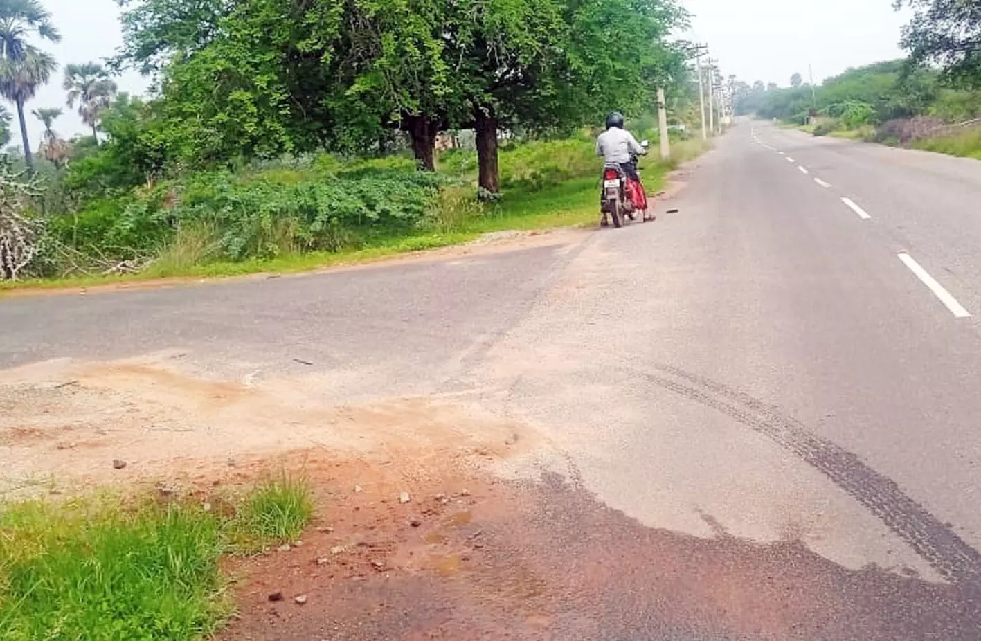 வழிகாட்டி பலகை அவசியம் வழிகாட்டி பலகை அவசியம்
