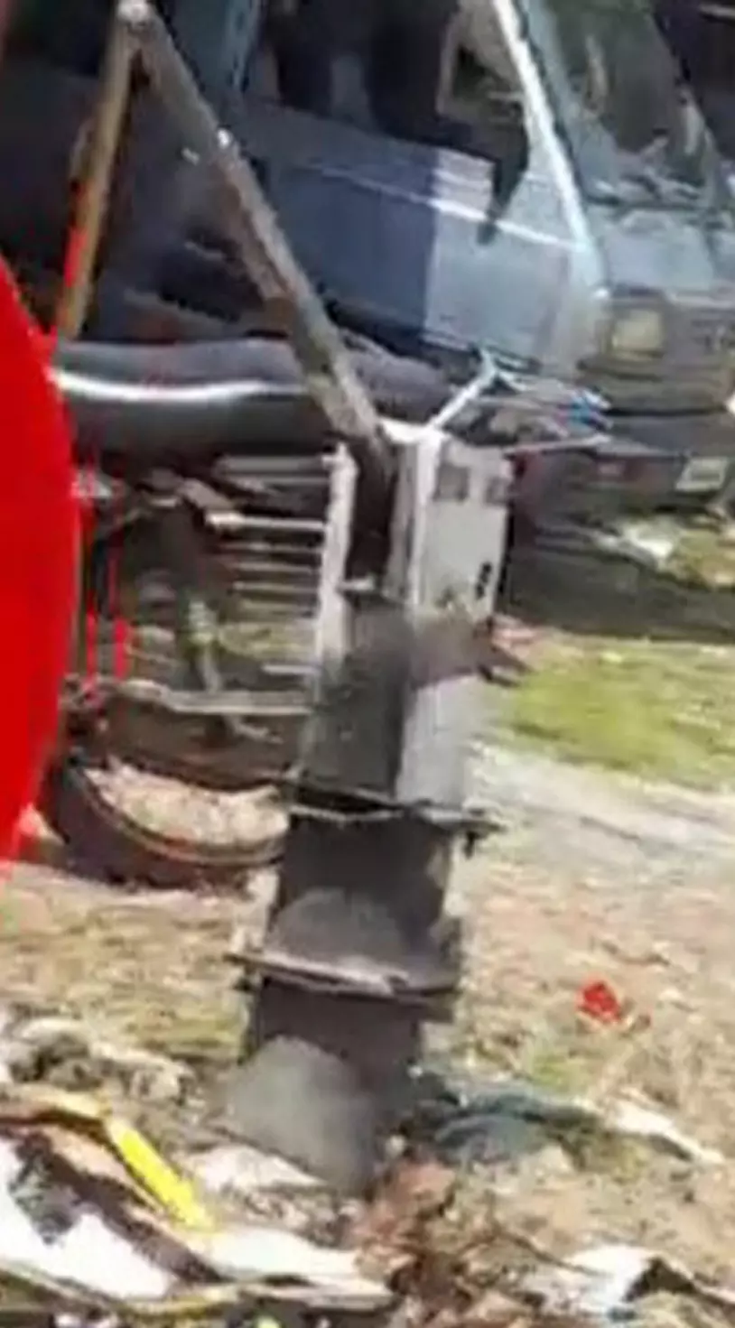 பயன்பாட்டில் இல்லாத அடிபம்பு பயன்பாட்டில் இல்லாத அடிபம்பு