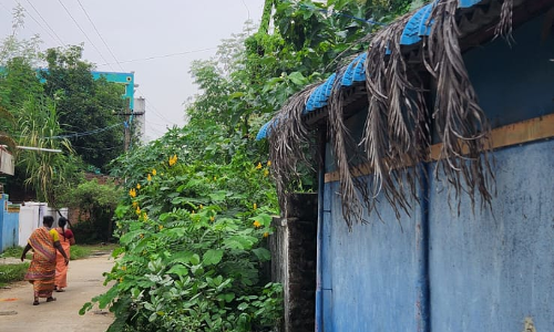 மின்கம்பம் எங்கே?