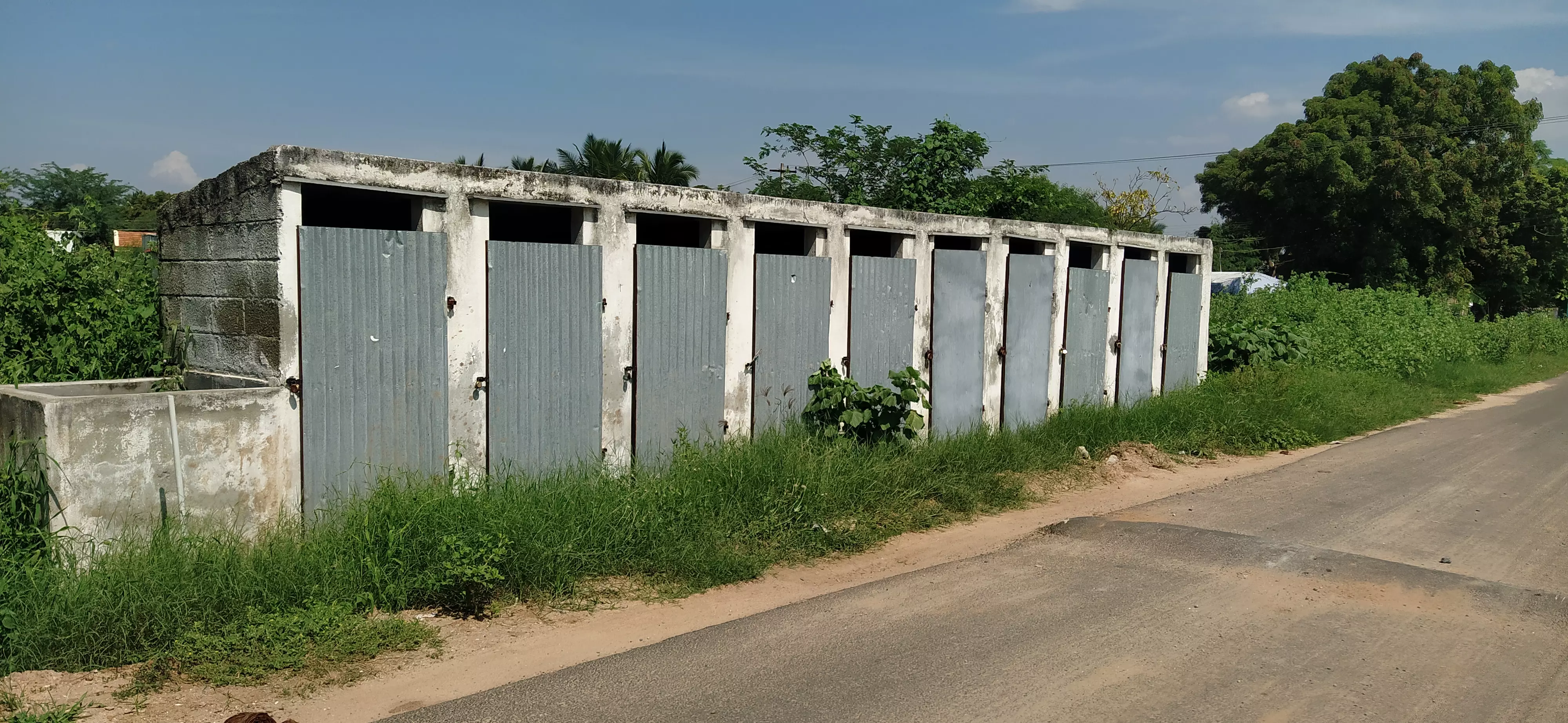 சுகாதார வளாகம் பயன்பாட்டிற்கு வருமா? சுகாதார வளாகம் பயன்பாட்டிற்கு வருமா?