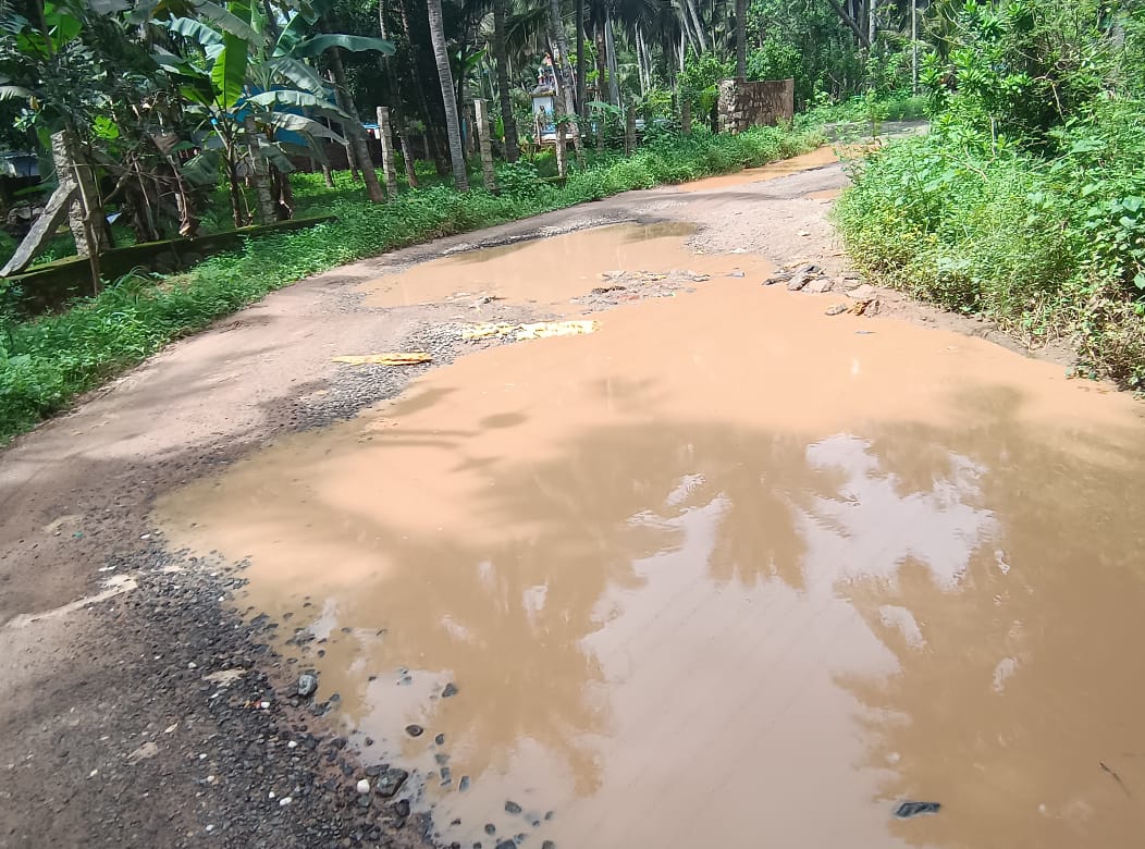 சாலை சீரமைக்கப்படுமா?