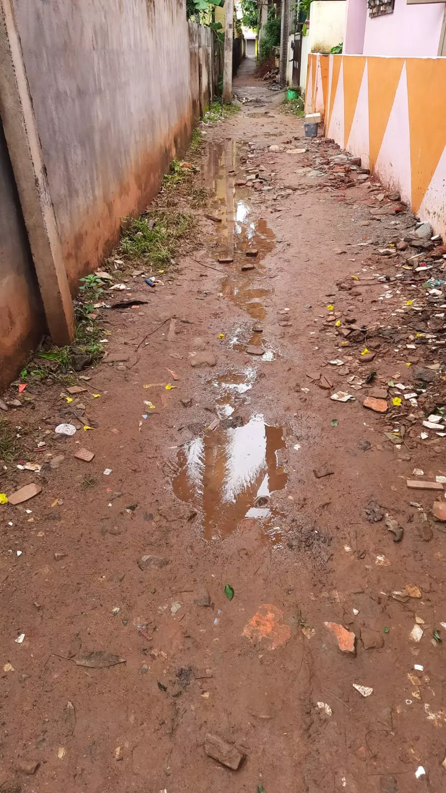 வடிகால் ஓடை தேவை