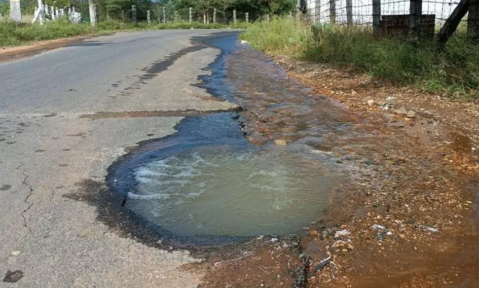 வீணாகும் குடிநீர்