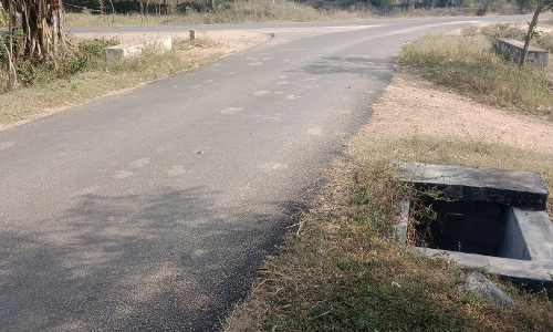 திறந்து கிடக்கும் குடிநீர் தொட்டி மூடப்படுமா? திறந்து கிடக்கும் குடிநீர் தொட்டி மூடப்படுமா?