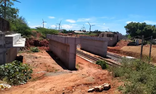 பொதுமக்கள் அவதி