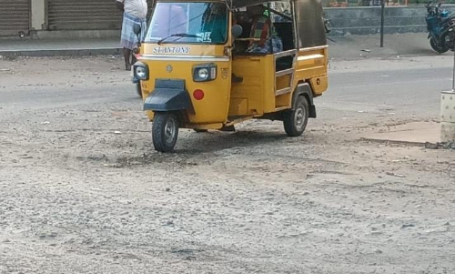 சாலையை சீரமைக்க வேண்டும்