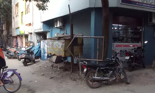 பெயர் பலகை எங்கே? பெயர் பலகை எங்கே?