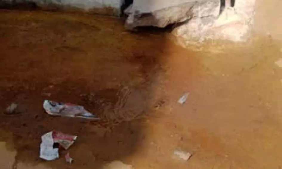 குழாய் உடைந்துவீணாகும் குடிநீர்