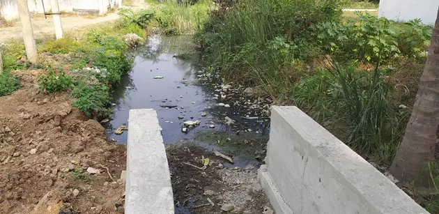 கால்வாயை முழுமையாக கட்ட வேண்டும்